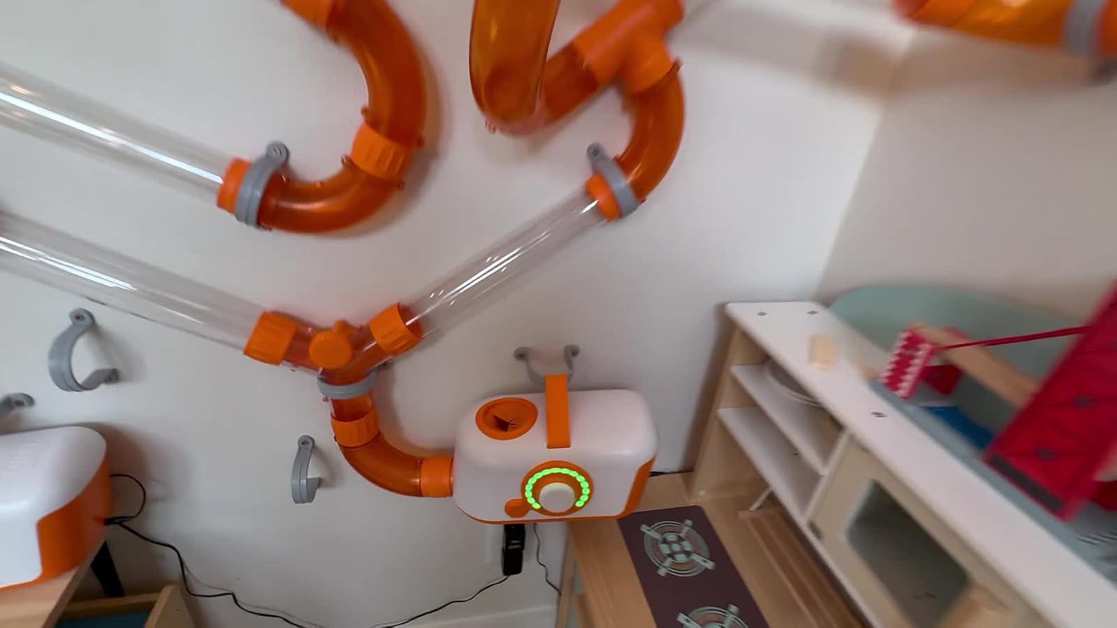 The Air Toobz Marble Run For Foam Balls photo 2
