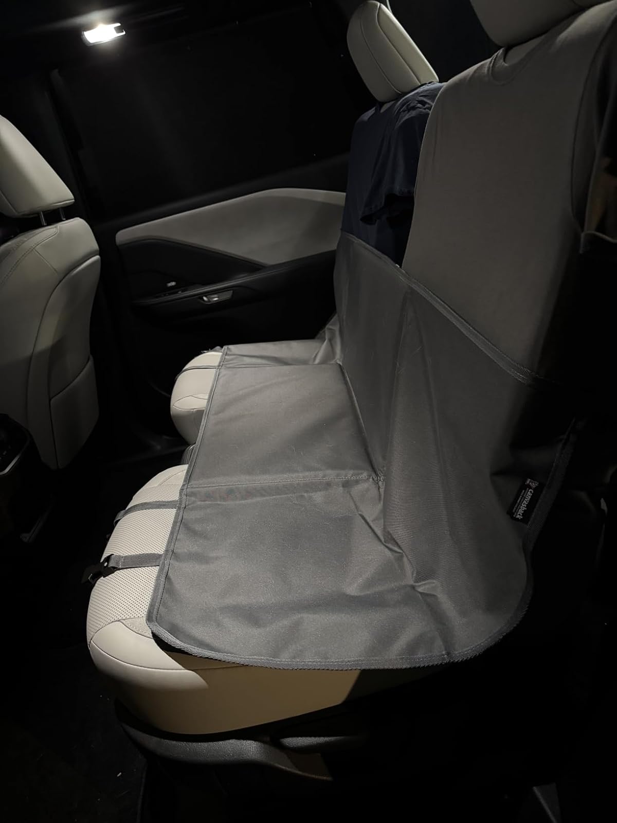 Hard Bottom Back Seat Pet Lounge photo 3