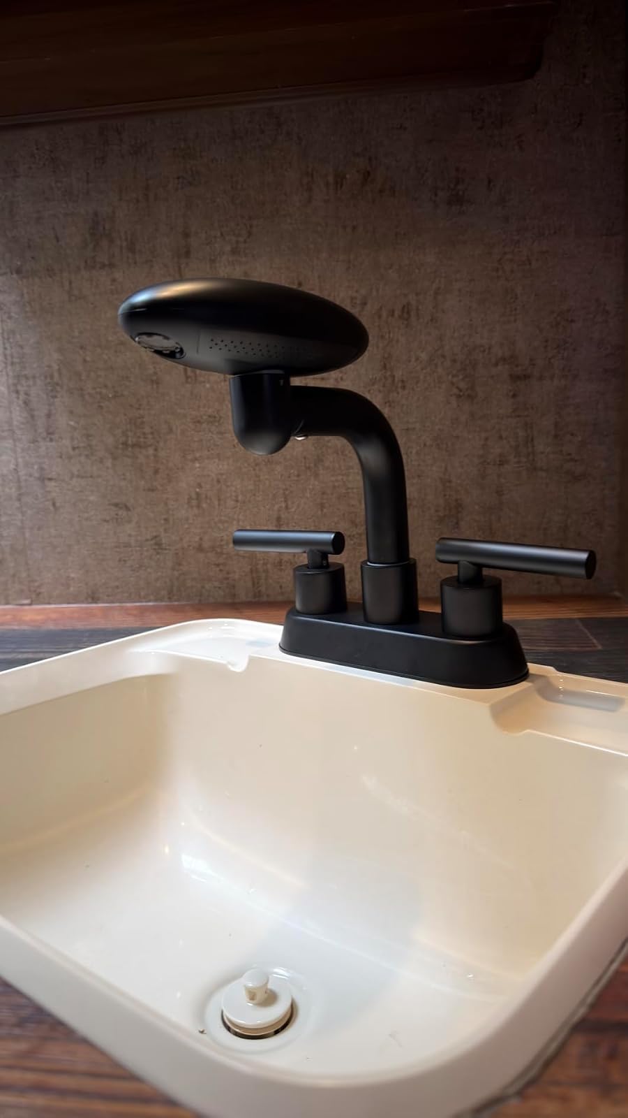 The Swiveling Faucet With Four Water Modes photo 3