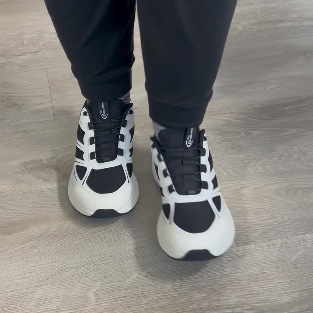 The Shoes That Put Themselves On Your Feet photo 3
