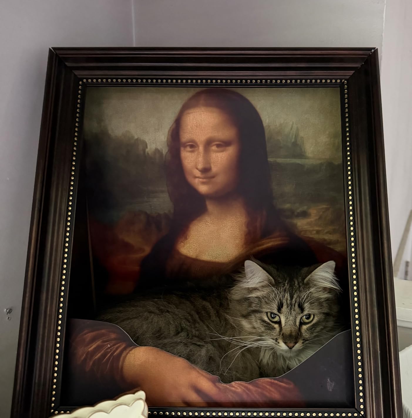 The Mona Lisa Cardboard Cat Scratcher