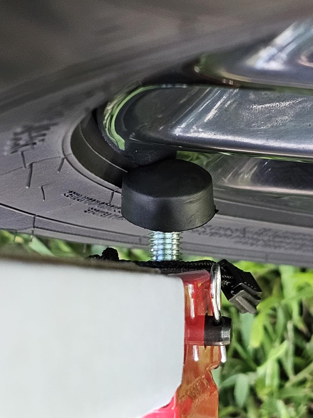 A Folding Steel Step For Your Tall Truck Tires photo 2