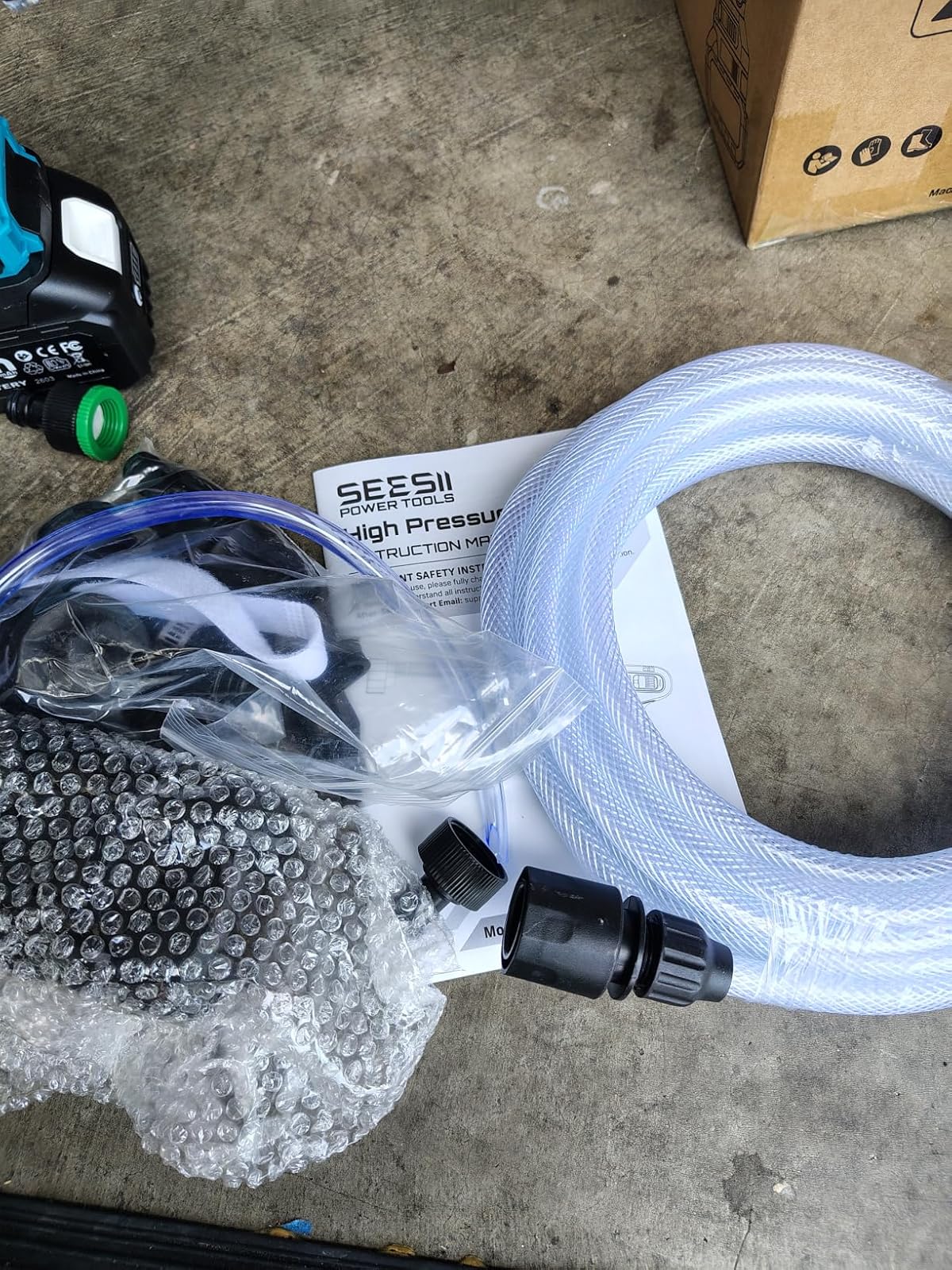 The Cordless High Pressure Dirt Blaster photo 4