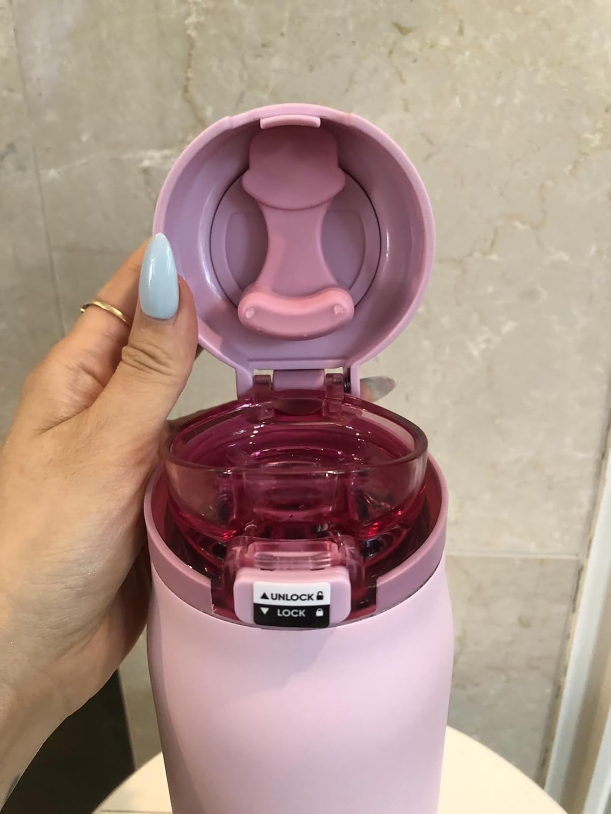 The water bottle that actually stays shut